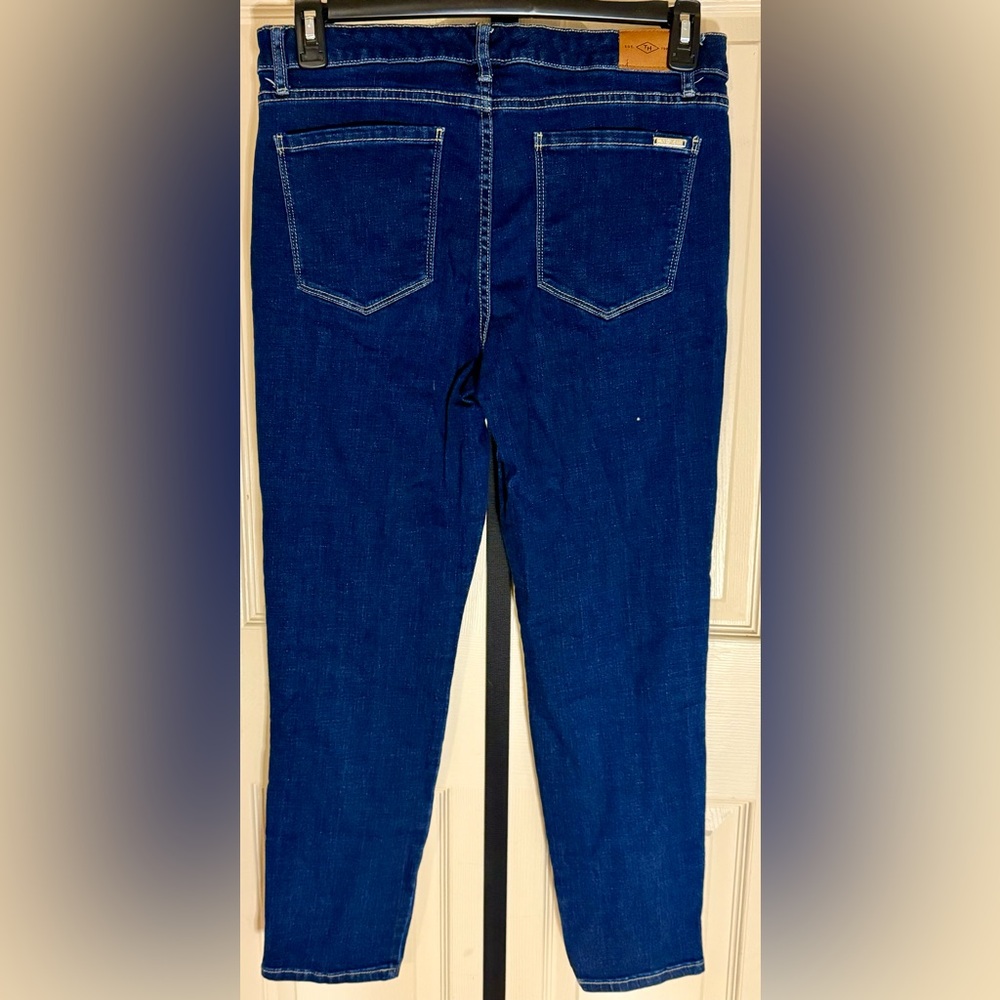 Tommy Hilfiger
Tribeca Side-Stripe Skinny Jeans - Picture 3 of 4